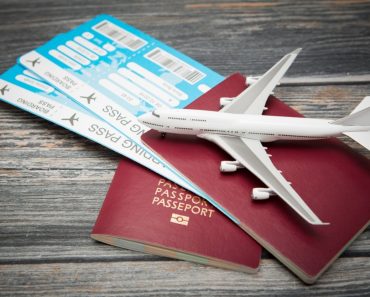 Metoda care te ajută să cumperi bilete de avion ieftine. Un expert în călătorii o recomandă Metoda care te ajută să cumperi bilete de avion ieftine. Un expert în călătorii o recomandă