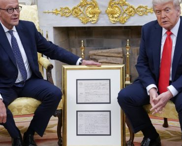 Friedrich Merz i-a făcut cadou lui Trump certificatul de naștere al bunicului său, Friedrich Trump. „Un nume german serios”