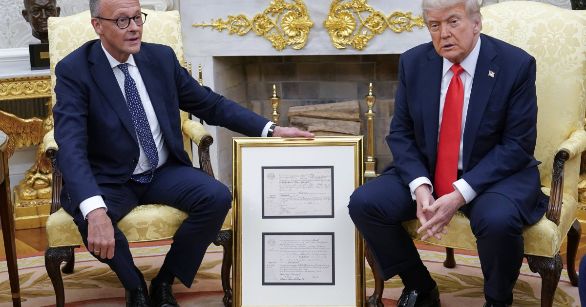 Friedrich Merz i-a făcut cadou lui Trump certificatul de naștere al bunicului său, Friedrich Trump. „Un nume german serios”