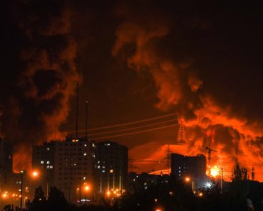 Nou val de rachete iraniene lansate către Israel. Explozii în Tel Aviv și Ierusalim, clădiri în flăcări în Haifa. 10 persoane rănite