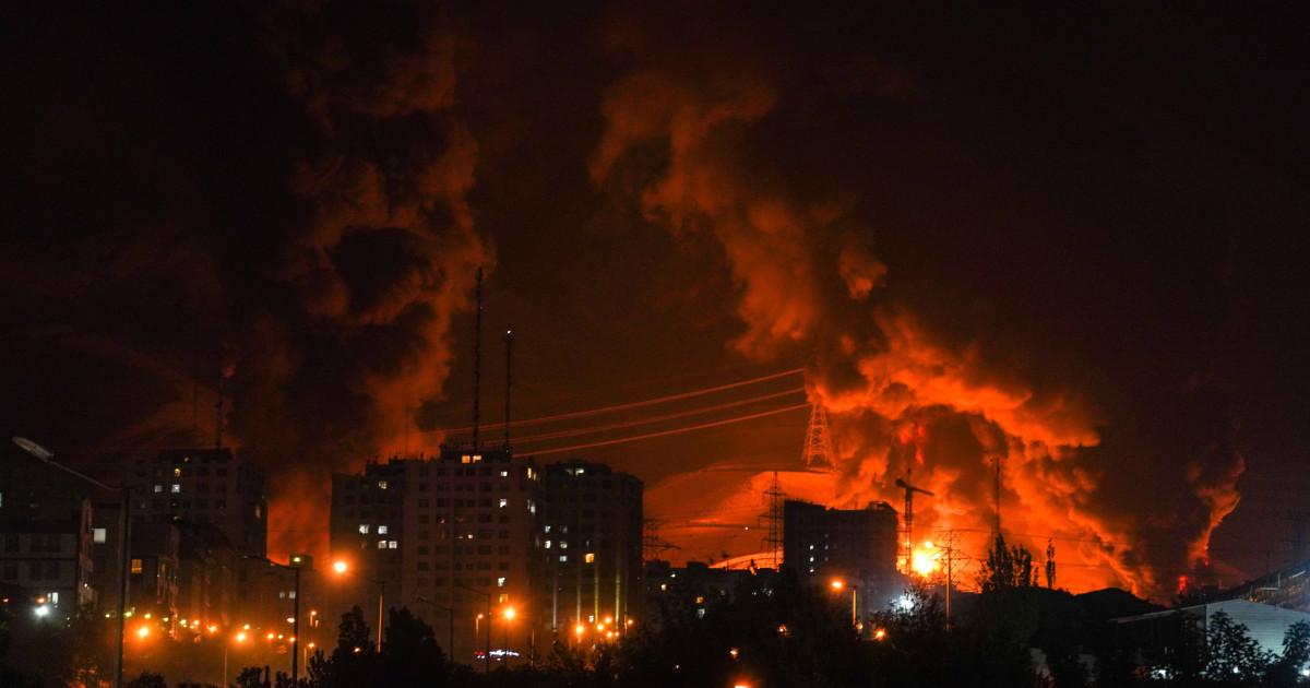 Nou val de rachete iraniene lansate către Israel. Explozii în Tel Aviv și Ierusalim, clădiri în flăcări în Haifa. 10 persoane rănite