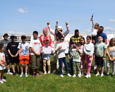 Gloria premiată de cei mici