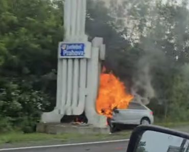 Update/ Soferul care a ramas blocat in masina in flacari, pe DN1, a ars de viu