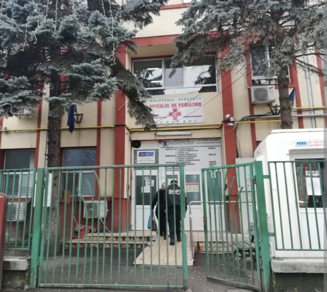 Acuzații grave la adresa Spitalului de Pediatrie Ploiesti: Medicii ar fi uitat pansamente în abdomenul unei adolescente, după operația de peritonită Acuzații grave la adresa Spitalului de Pediatrie Ploiesti: Medicii ar fi uitat pansamente în abdomenul unei adolescente, după operația de peritonită