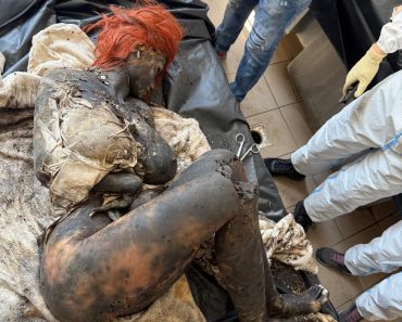 FOTO+VIDEO: Alarmă falsă în Ploiești. “Cadavrul” găsit între gunoaie în Ploiești era un manechin