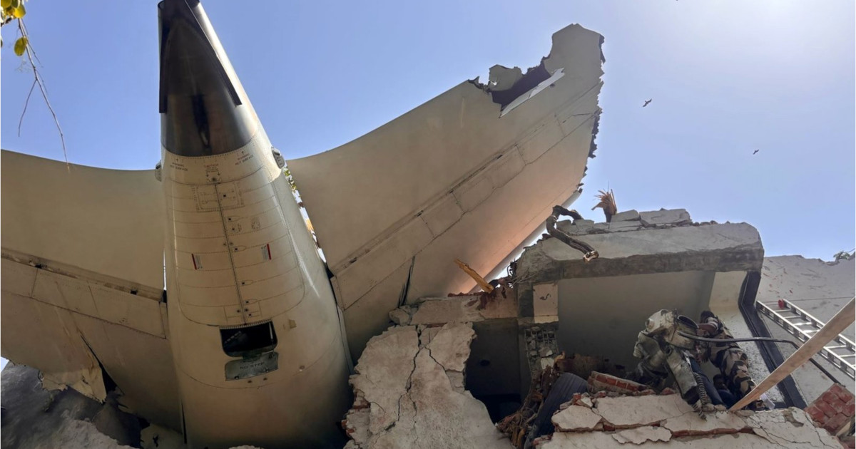 „De ce ai oprit motorul?”. Ancheta preliminară în cazul avionului prăbușit în India scoate la iveală un detaliu înfricoșător