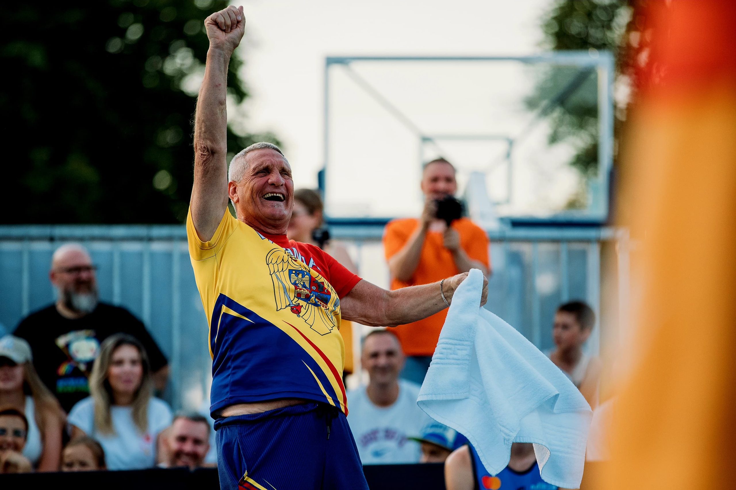 Zi istorică pentru boxul prahovean: Consiliul Local Ploiești deschide calea achiziției sălii de antrenament a legendarului Titi „Prosop”