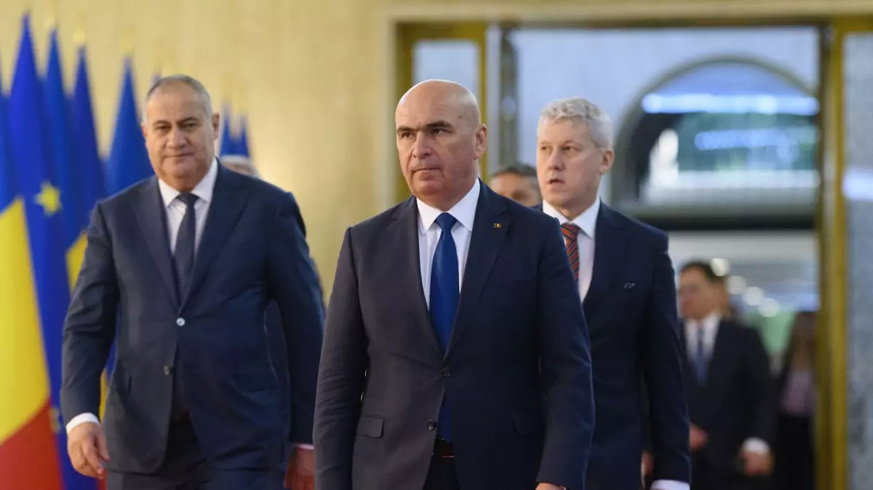 „Trenulețul durerii”. Ofensivă totală împotriva bugetarilor: tăieri prin OUG pe toate direcțiile pentru economisire de bani Citeşte întreaga ştire: „Trenulețul durerii”. Ofensivă totală împotriva bugetarilor: tăieri prin OUG pe toate direcțiile pentru economisire de bani