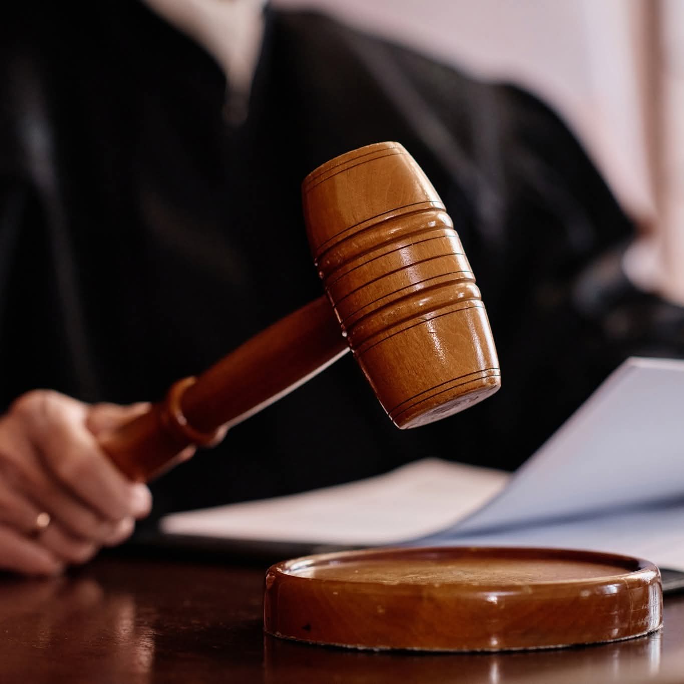 Update: Protest și la Curtea de Apel Ploiești/BREAKING: Cele 16 Curți de Apel din țară anunță că intră în grevă până când va fi retras proiectul privind pensiile speciale