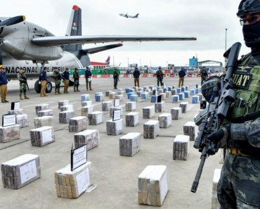 Al doilea producător mondial de cocaină cumpără 12 avioane pentru lupta antidrog