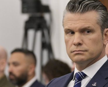 Secretarul de Război, Pete Hegseth, a convocat o reuniune urgentă și neobișnuită a sute de generali și amirali din întreaga lume