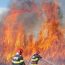 Un nou incendiu pe munte, la Măneciu. Apelul pompierilor către cetățenii care dau foc vegetației