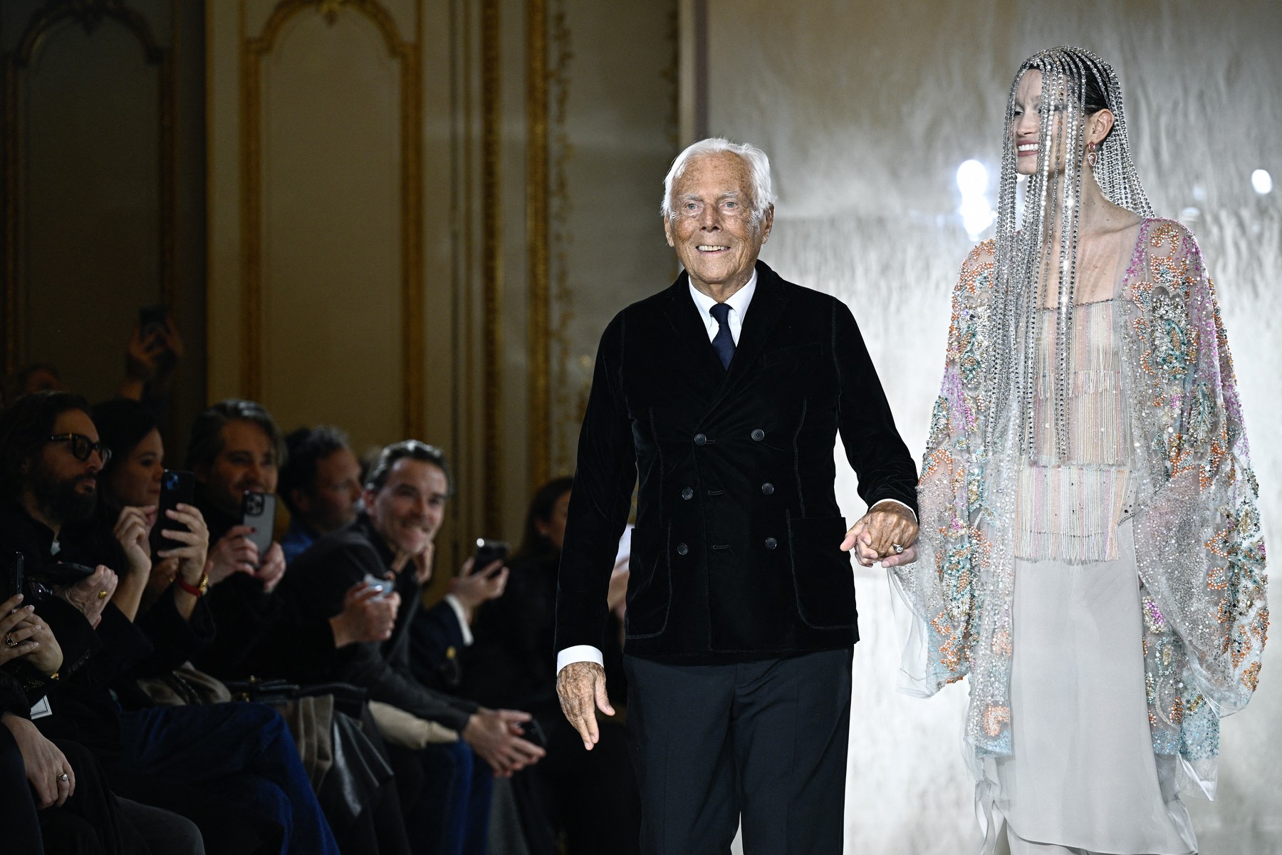 A murit Giorgio Armani. Legendarul creator de modă avea 91 de ani
