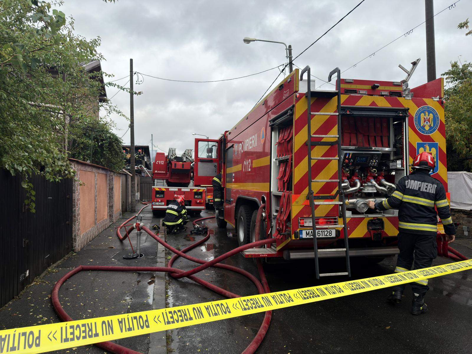 Incendiu devastator în Capitală! Un imobil din zona Pallady a ars ca o torță Incendiu devastator în Capitală! Un imobil din zona Pallady a ars ca o torță