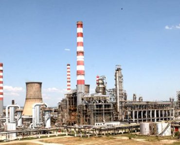 Rafinăria Petrotel Lukoil Ploiești va fi oprită 45 de zile pentru revizia capitală