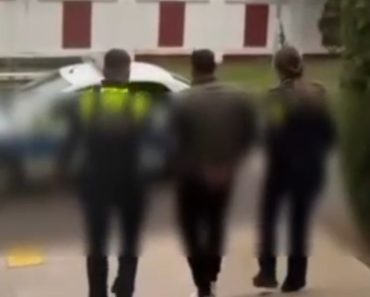 Patru violatori din Provița de Jos, luați de polițiști, după ce au fost condamnați definitiv Patru violatori din Provița de Jos, luați de polițiști, după ce au fost condamnați definitiv