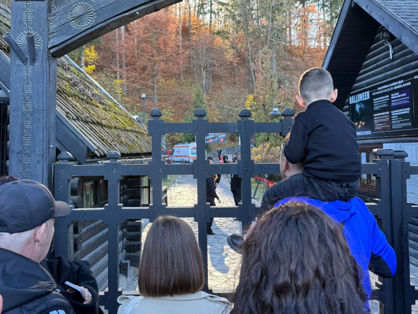 Un turist italian a murit la Castelul Bran. Care a fost motivul decesului