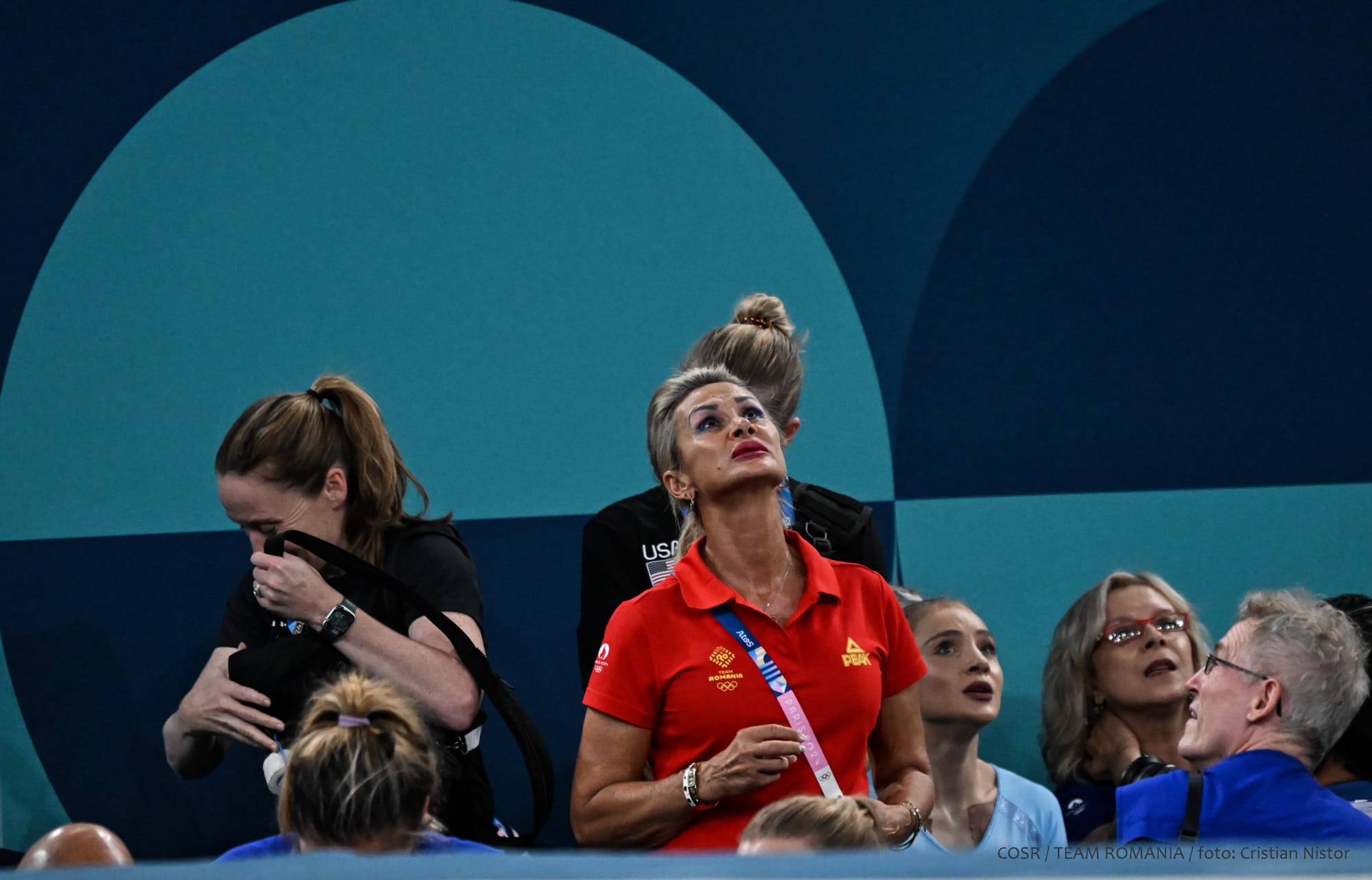 Camelia Voinea, acuzată de violență fizică. Ar fi băgat elevele în „camera terorii”: „M-a lovit cu genunchiul în față până am sângerat”