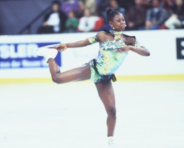 Fosta mare patinatoare Surya Bonaly a anunţat că toate medaliile i-au fost furate în timp ce se afla în spital, la căpătâiul mamei sale