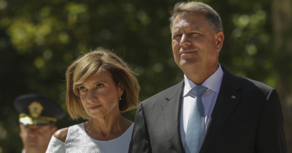Răsturnare de situație în cazul datoriilor la stat ale soților Iohannis. Decizia Tribunalului Sibiu