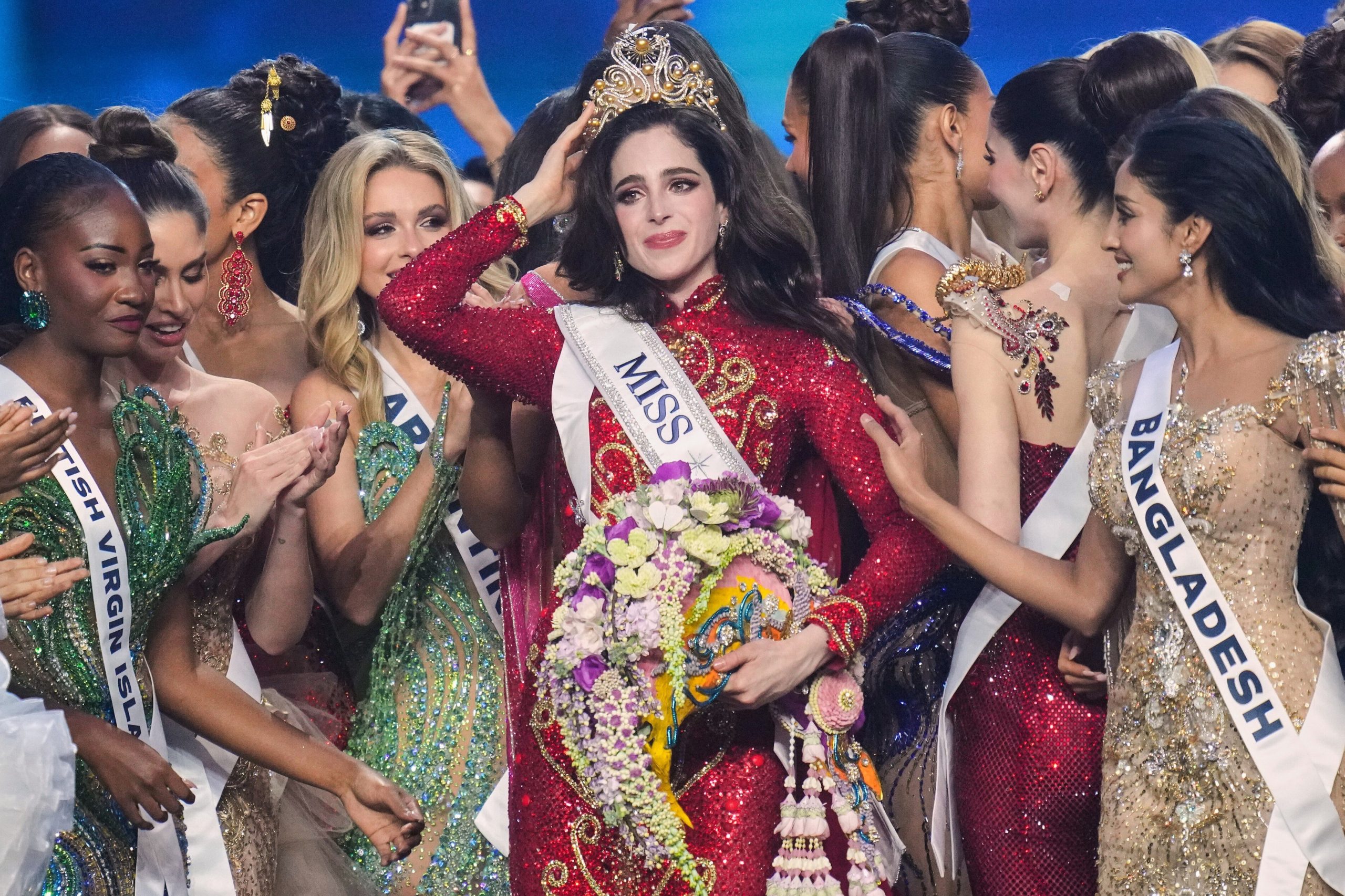 Miss Mexic Fátima Bosch Fernández, încoronată Miss Univers după ce a fost umilită public Miss Mexic Fátima Bosch Fernández, încoronată Miss Univers după ce a fost umilită public