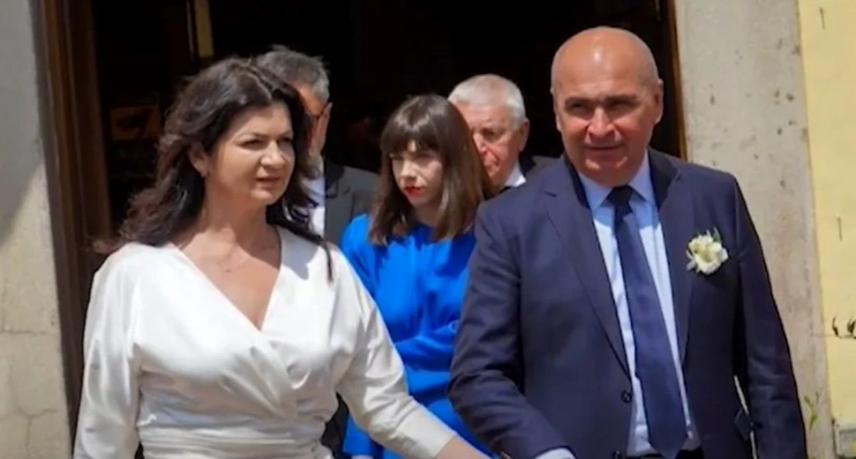 Ilie Bolojan și Ioana Fâșie, căsătorie în secret. Cine este femeia care aduce fericire în viața premierului. Ce studii are și cu se ocupă?