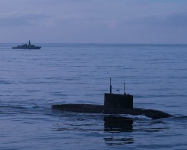 Londra, pe marginea prăpastiei: Marea Britanie este pe punctul de a pierde Atlanticul în favoarea Rusiei, avertizează șeful Marinei