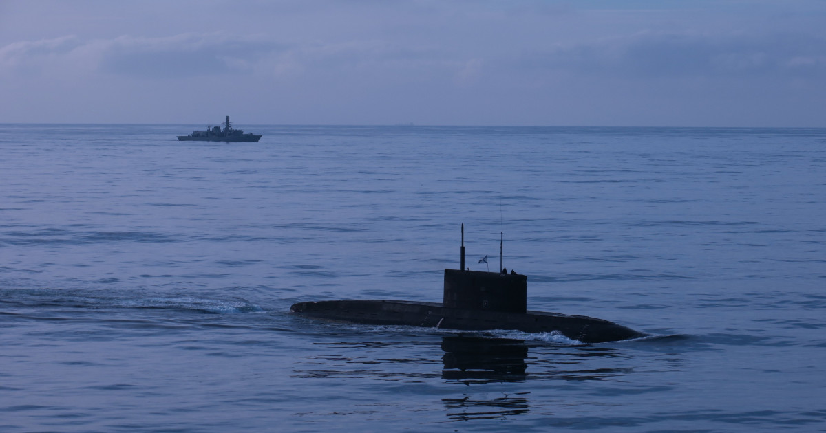 Londra, pe marginea prăpastiei: Marea Britanie este pe punctul de a pierde Atlanticul în favoarea Rusiei, avertizează șeful Marinei