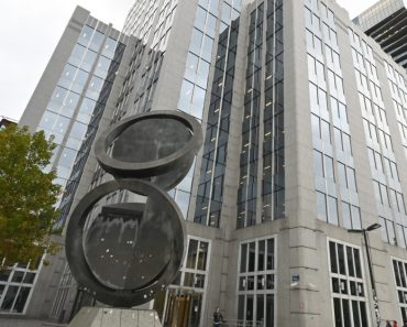 Un „coșmar juridic”: Rusia solicită daune de 230 de miliarde de dolari de la Euroclear, pentru activele confiscate