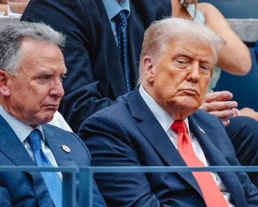 Ceasuri Rolex, lingouri de aur și o diplomație „decimată din interior”. Cum funcționează politica externă a Americii în era Trump 2.0