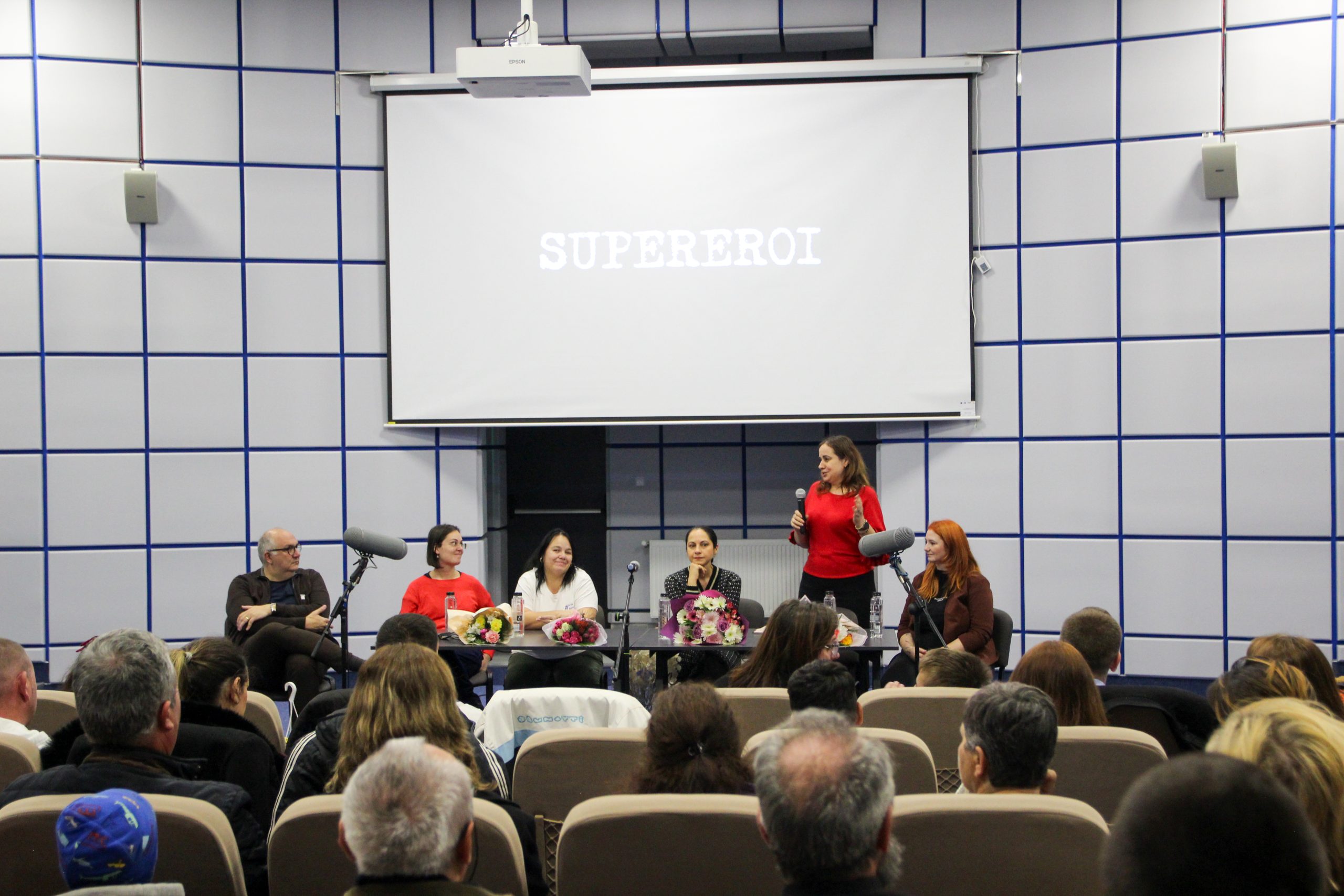 ”Supereroi” la Slănic: când arta devine spațiu de transformare ”Supereroi” la Slănic: când arta devine spațiu de transformare
