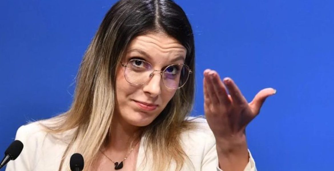 IREAL/ Buzoianu se răzbună pe prahoveni și scumpește apa potabilă, după criza fără precedent! ESZ, aflat în subordinea Ministerului Mediului, a anunțat că majorează tarifele!