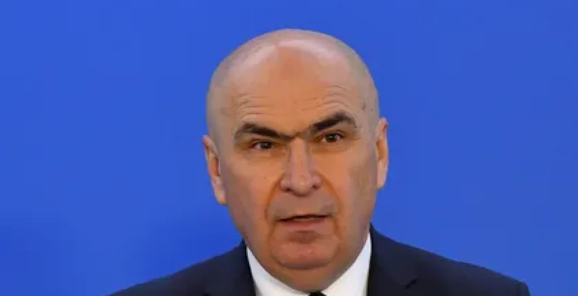 Sărăcia nu intră în vacanță! Organizațiile Salvați Copiii și Word Vision România îi cer lui Bolojan să nu taie bursele sociale ale elevilor