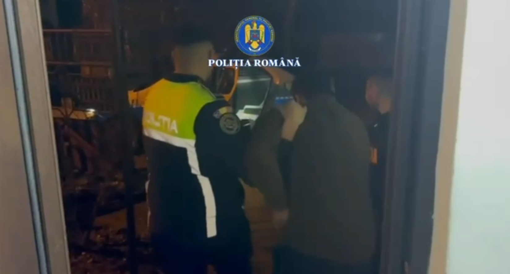 VIDEO: Mașină furată la Aluniș de un tânăr beat criță și fără permis