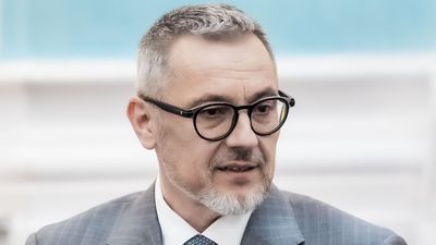 JUSTITIA STRADALA E INCOMPATIBILA CU STATUL DE DREPT – Avertismentul UNBR: “Statul nu poate functiona fara justitie, iar justitia nu poate functiona sub presiunea permanenta a unui discurs radical, care o contesta continuu, o personalizeaza si o transforma intr-un camp de batalie publica”