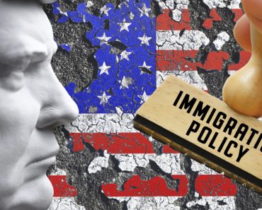 Efectul Trump: Numărul celor care au părăsit SUA anul trecut a fost mai mare decât cel al imigranților care au intrat