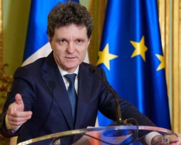 Ce răspuns a dat Nicușor Dan la întrebarea: „Ar trebui România să se simtă amenințată de discursul violent al lui Donald Trump?”