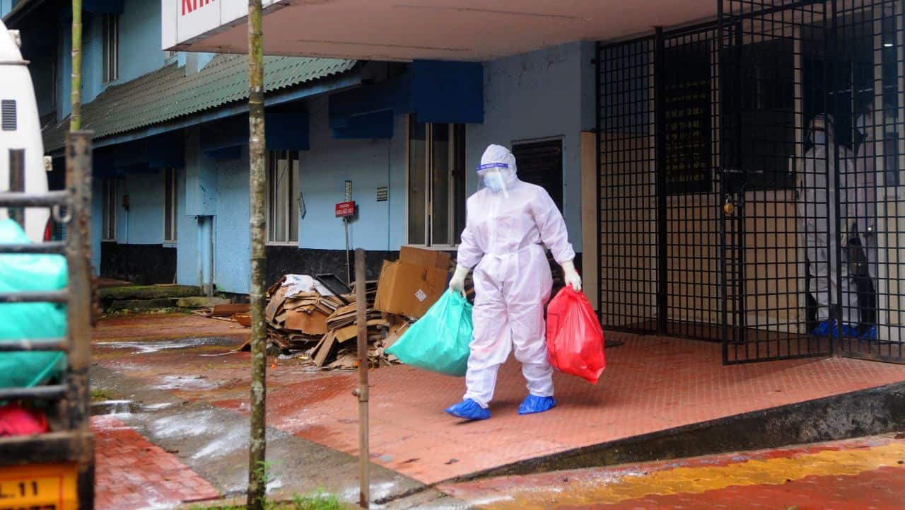 Măsuri de urgență în Asia: Controale în aeroporturi similare celor din pandemie, după descoperirea unui virus periculos, în India