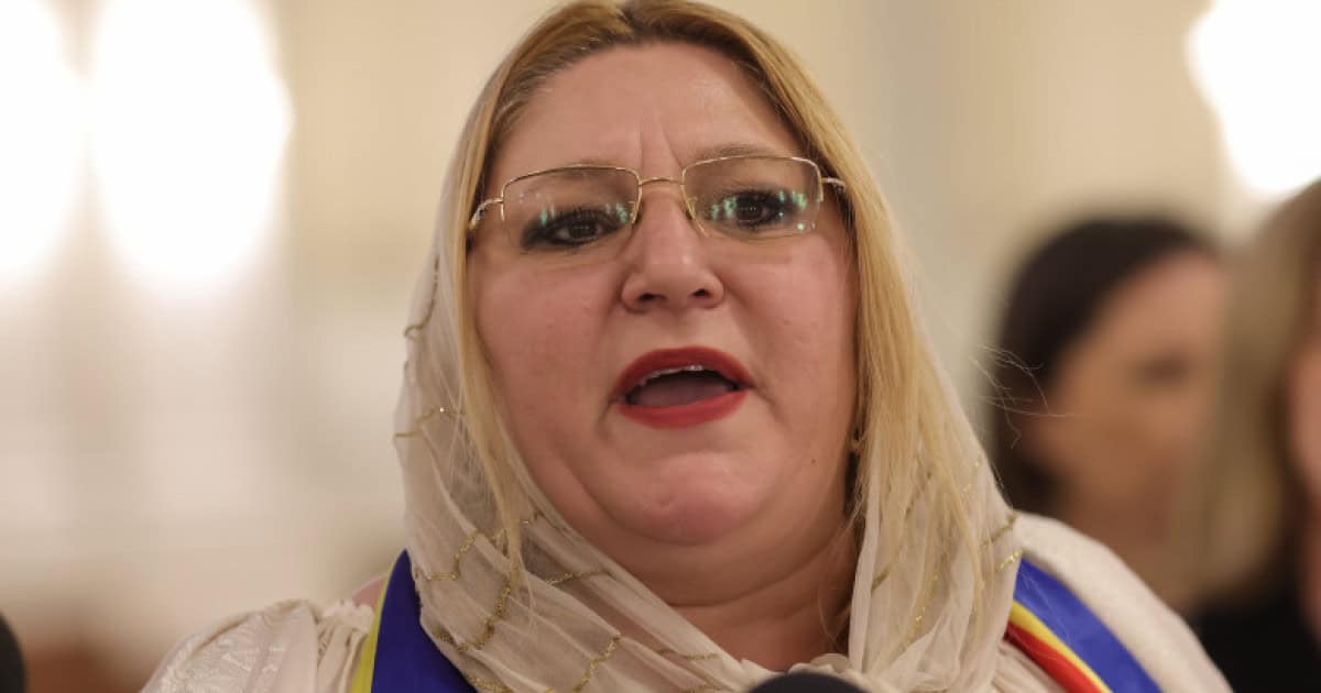 Eurodeputata Diana Șoșoacă va fi invitată la audieri de o comisie a Parlamentului European, în cazul ridicării imunității sale