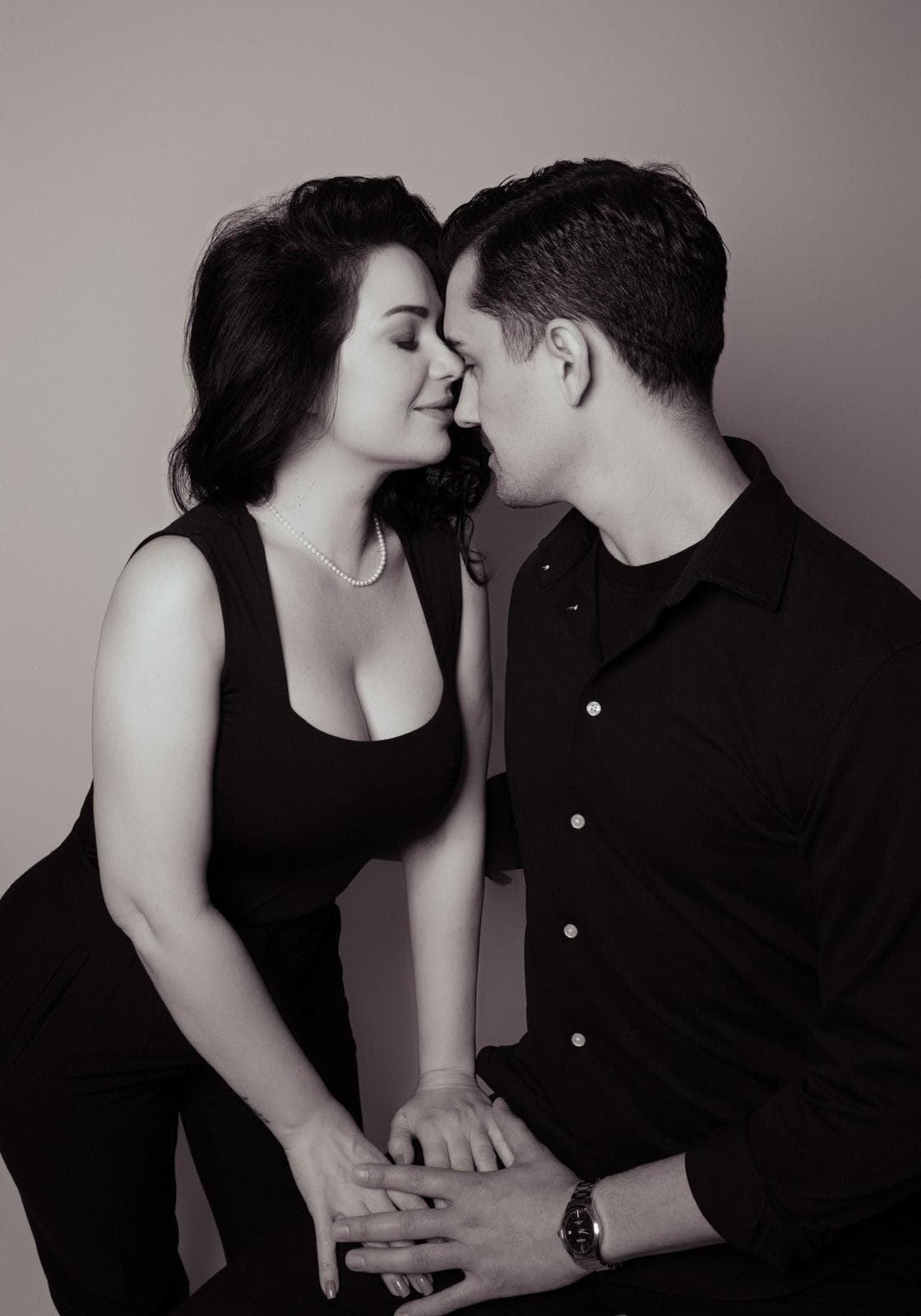 Deea Maxer își schimbă numele? Împreună cu iubitul își caută viitoarea casă Deea Maxer își schimbă numele? Împreună cu iubitul își caută viitoarea casă