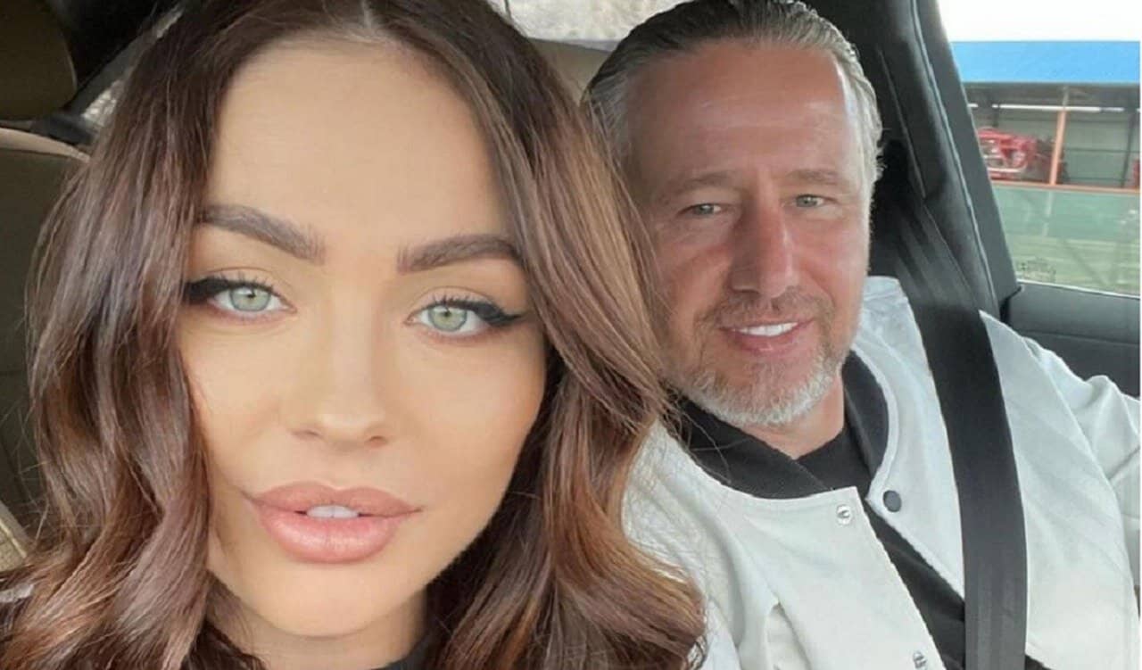 Zi specială pentru Corina Caciuc. Cum s-a afișat alături de cei doi copii ai ei și ai lui Laurențiu Reghecampf, la împlinirea a 34 de ani Zi specială pentru Corina Caciuc. Cum s-a afișat alături de cei doi copii ai ei și ai lui Laurențiu Reghecampf, la împlinirea a 34 de ani