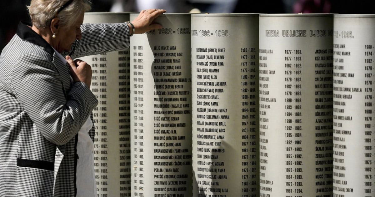 O femeie din România ar fi participat la vânătoarea de oameni din Sarajevo. „Trebuie să fi ucis peste zece persoane”
