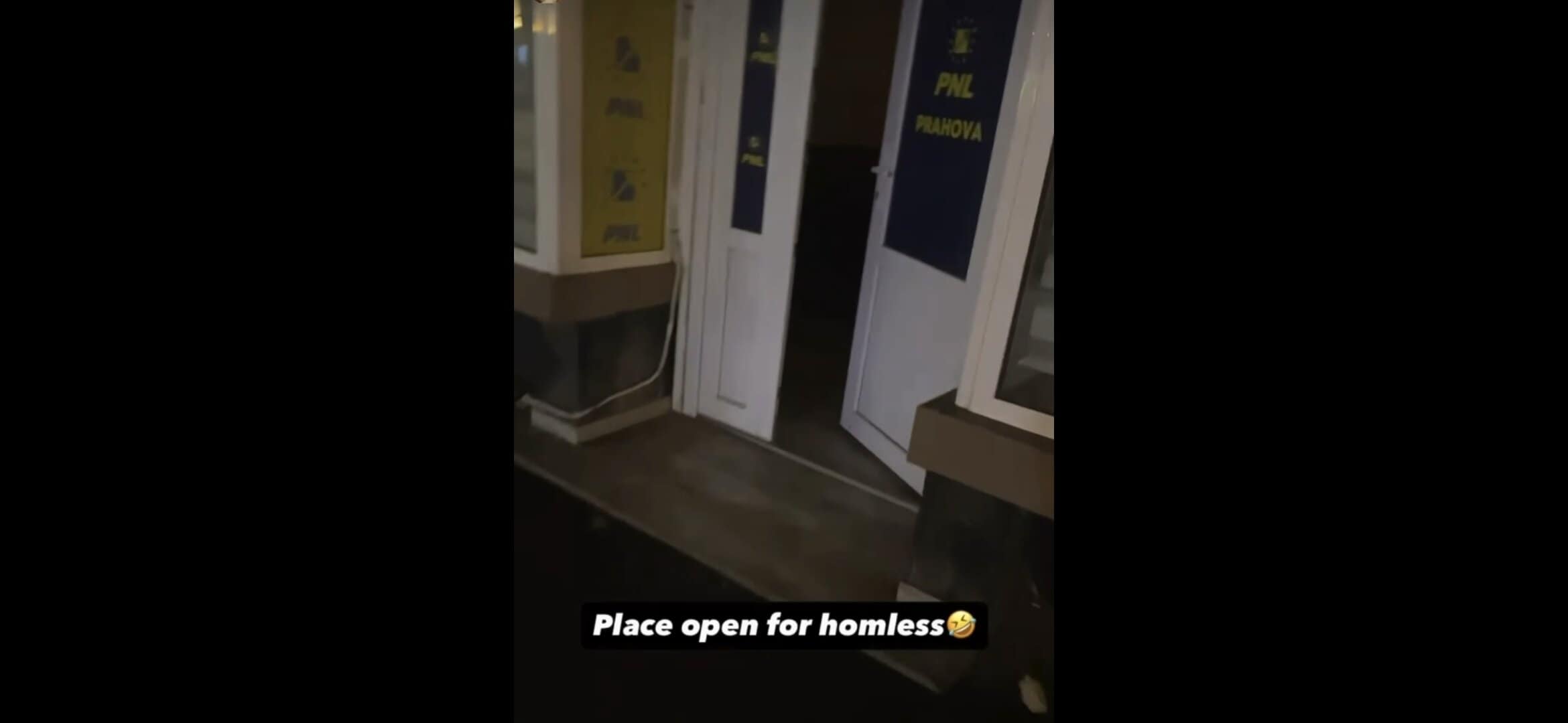 ​”Noaptea porților deschise” la PNL Prahova: Sediul partidului, uitat descuiat în plină ninsoare. Un ploieștean a filmat interiorul