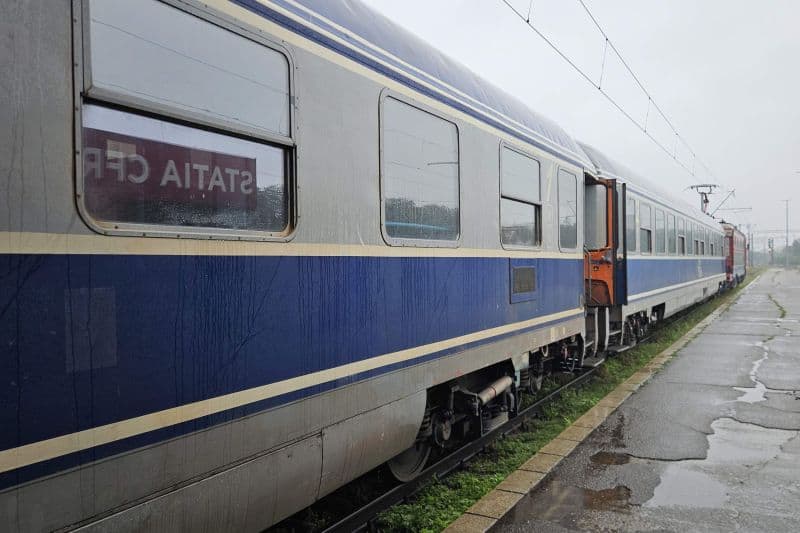 Stenograme. Angajați CFR acuzați de fraudă cu bilete întrebau ChatGPT ce să le răspundă anchetatorilor