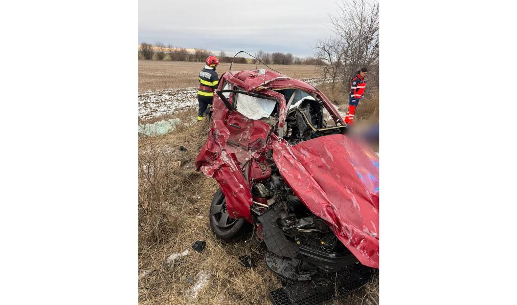 VIDEO: Accident mortal pe DN 1D, la Bărăitaru. Un autoturism și două TIR-uri implicate