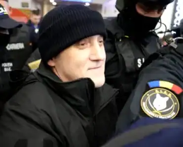 Horațiu Potra ar fi leșinat în sala de judecată. Mercenarul și Călin Georgescu sunt judecați pentru tentativă de lovitură de stat Horațiu Potra ar fi leșinat în sala de judecată. Mercenarul și Călin Georgescu sunt judecați pentru tentativă de lovitură de stat