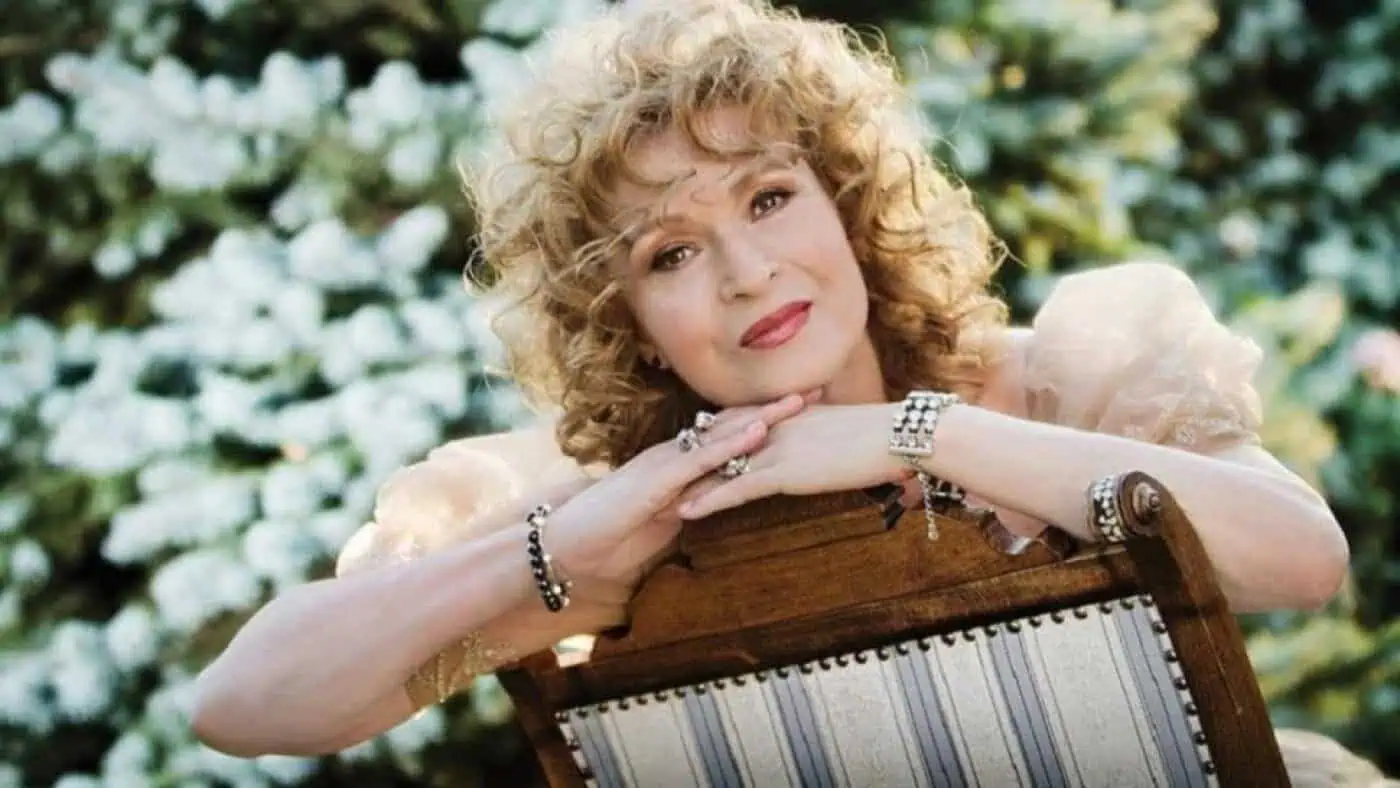 Angela Similea, lecție de decență și eleganță la 79 de ani. Artista a avut o apariție ireproșabilă. Foto