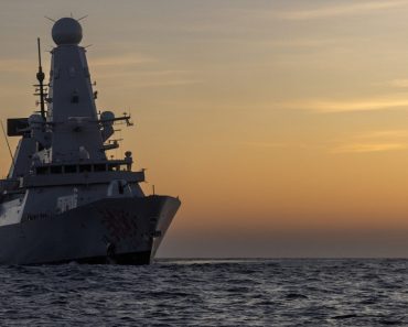 Tensiuni în estul Mediteranei: Londra trimite nava de război a Marinei Regale HMS Dragon în Cipru, după atacurile cu drone