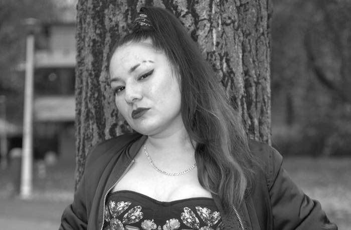 Rapperița Gianina Gheorghiu a fost condusă pe ultimul drum. Cea mai dureroasă imagine de la înmormântarea ei