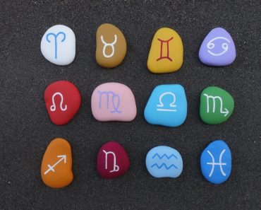 Luna aprilie vine cu vești bune pentru aceste trei zodii! Nativii care au parte de surprize uriașe și câștiguri financiare neașteptate